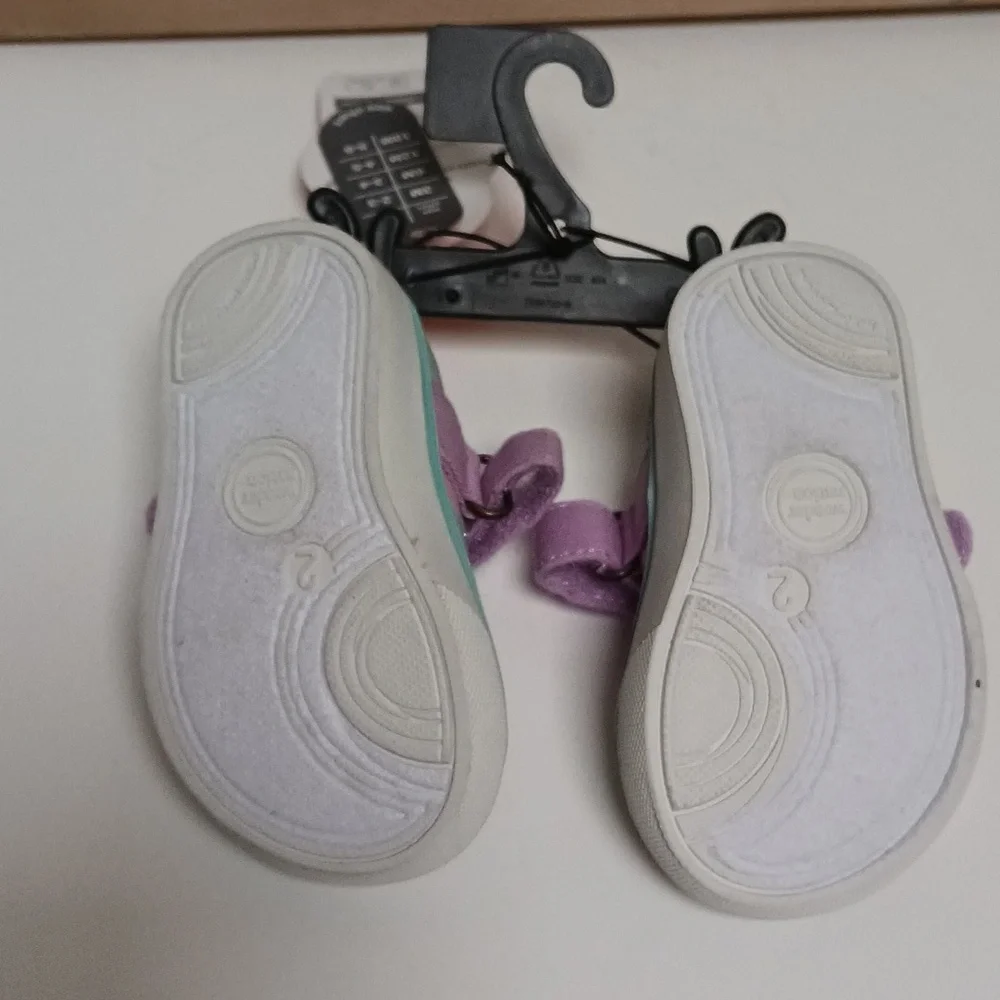 NWT Wonder Nation Infant Shoes Easy On/Off Non Marking Outsole Size 2